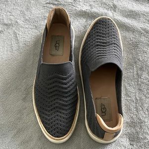 UGG “Sammy” style slip on Sneaker